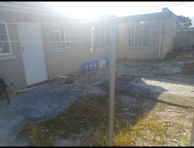 2 BEDROOM HOUSE FOR SALE IN GRASSY PARK